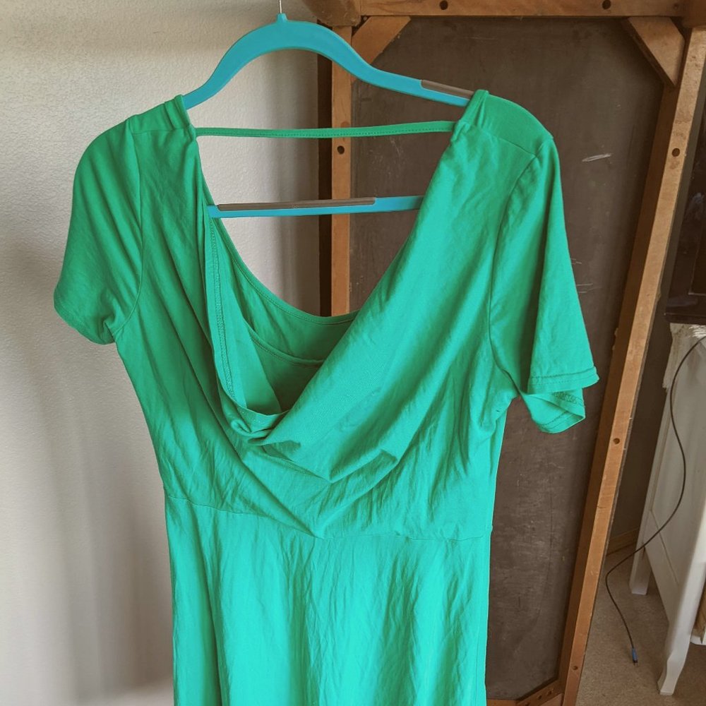 Urkye/BiuBiu Kelly Green Jersey Cowl-Back Sundress size 44 2/3
